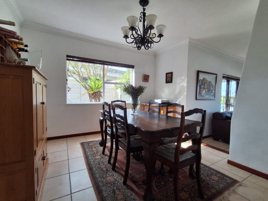 3 Bedroom Property for Sale in Mangold Park Eastern Cape